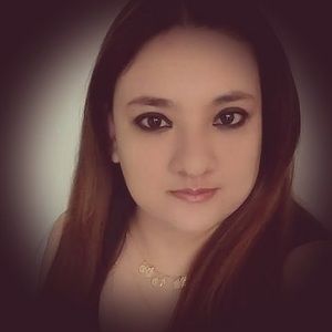 Meet your Posher, Lorena